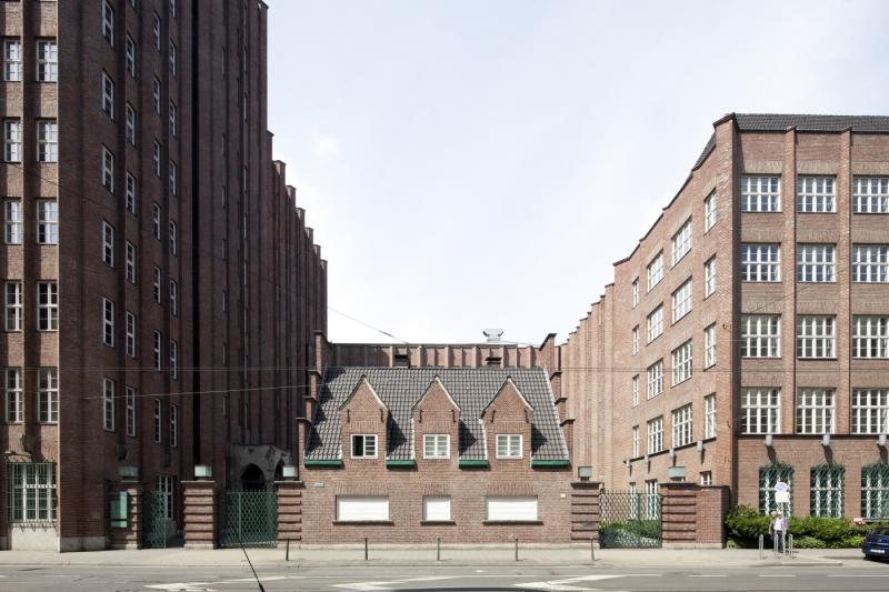Neuer Stahlhof Düsseldorf (Stummhaus)