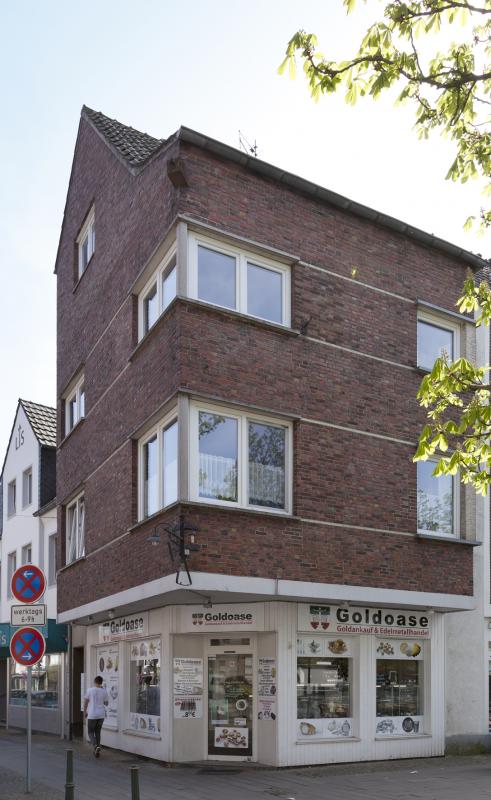 Wohn- und Geschäftshaus Roßbach