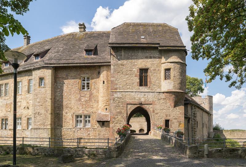 Höhenburg Dringenberg