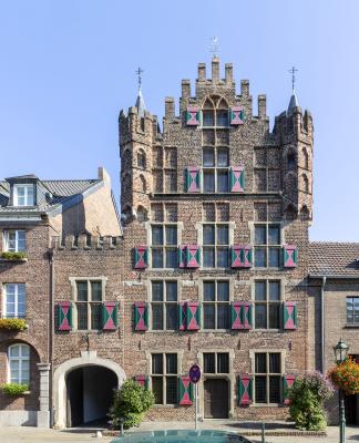 Frontansicht Haus zu den fünf Ringen