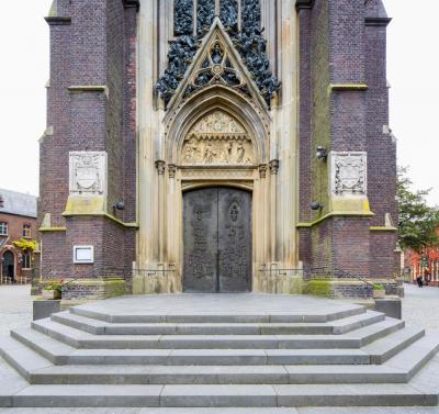 Westportal Marienbasilika 
