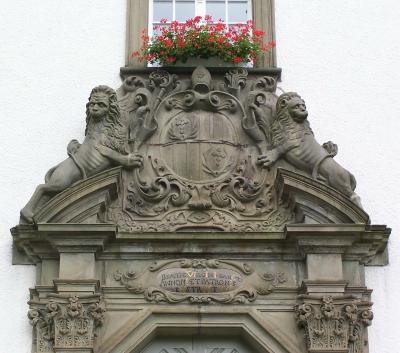 Klosterwappen am Eingang