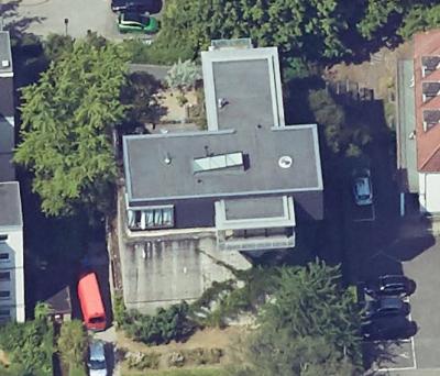 Schrägluftbild von Osten, Penthouse auf einem alten Bunker