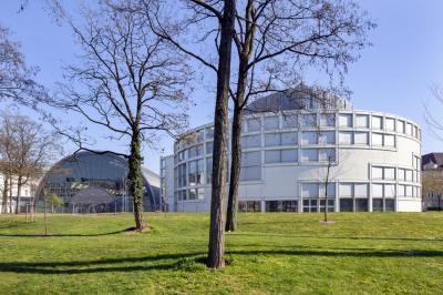 Stadthalle Bielefeld mit Erweiterungsbau