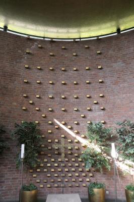 Wandgetaltung Friedhofskapelle