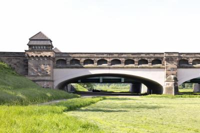 Alte Kanalbrücke am Wasserstraßenkreuz Minden
