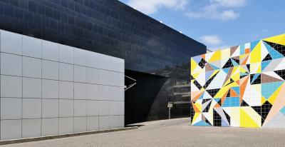 Ansicht Paul-Klee-Platz, Kunstwerk Hornet