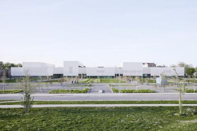 Frontansicht, Blick vom Campuspark
