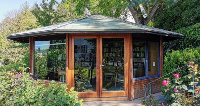 Pavillon im Garten