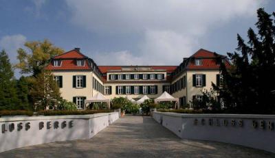 Ansicht von Westen, Haupteingang der Anlage