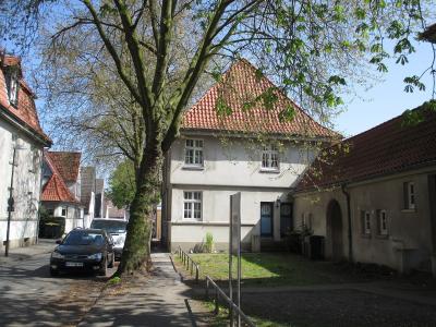 Knappenweg 1