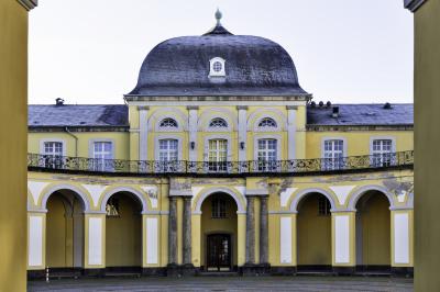 Poppelsdorfer Schloss Bonn Innenhof, vor Sanierung