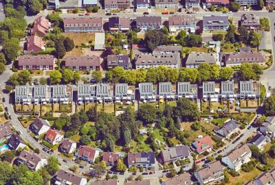 Schrägluftbild von Westen, Wohnbebauung Dinnendahlstraße