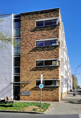 Betonte Eckbebauung 