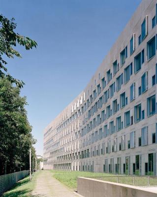Fassade des Riegels
