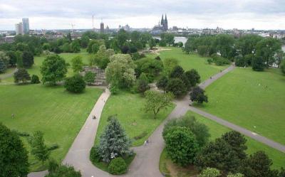 Der Rheinpark, von der Seilbahn aus gesehen