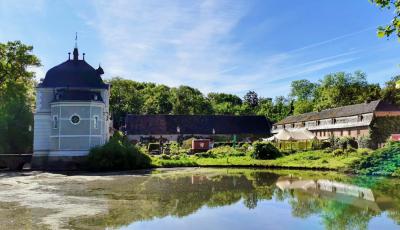 Blick in den Burghof der Vorburg