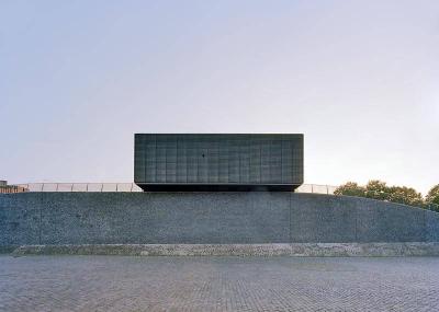 Frontalansicht Rhein tagsüber