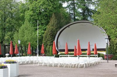  Bühne im Kurpark Bad Meinberg