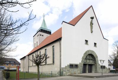 Südwestansicht Christus-König-Kirche