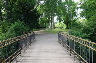 Goldene Brücke im Düsseldorfer Hofgarten
