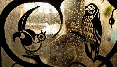 Bleiglasfenster Vögel Detailansicht