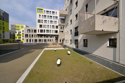 Außenperspektive, Anordnung und Höhenentwicklung  der Baukörper