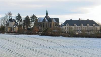 Kloster Stiepel mit Wallfahrtskirche St. Marien und Glockentor