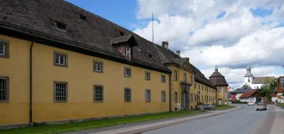 Vorburg Straßenseite