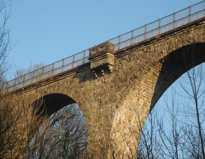 Eulenbachbrücke Velbert, Detailansicht mit Ausweichs-Kanzel