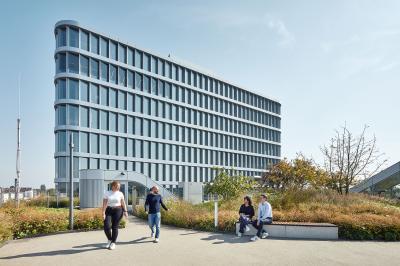 Bürocampus WPP Headquarter Mizal, begrünte Dachlandschaft