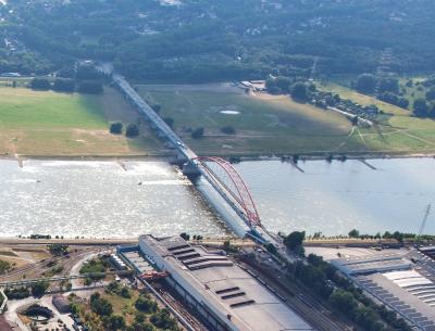 Rheinhauser Brücke von oben