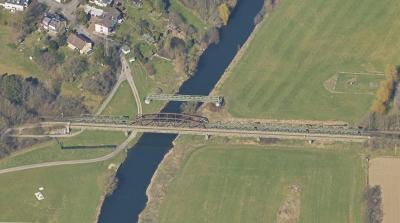 Schrägluftbild Eisenbahnbrücke Wandhofen, Gesamtansicht von Süden