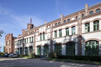 Seitenansicht Kauengebäude