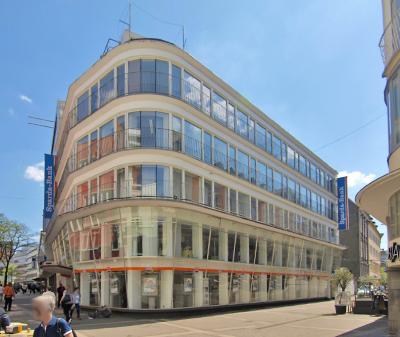 ehem. Geschäftshaus Becher Elberfeld, Eckansicht