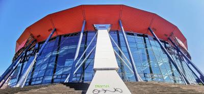 Lanxess Arena, Fassade von Süden