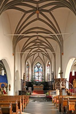 Kircheninnenraum, Blick zum Chor