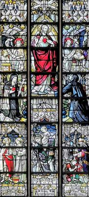Glasfenster im Seitenschiff von St. Christophorus