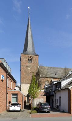 St.-Martin-Kirche in Raesfeld, von Süden