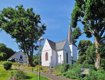 Ev. Kreuzkirche in Bergneustadt-Wiedenest