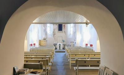 Blick in den Kircheninnenraum nach Osten