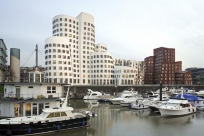 Gehry-Bauten am Hafen