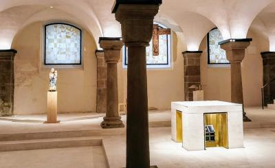 Altar in der Krypta