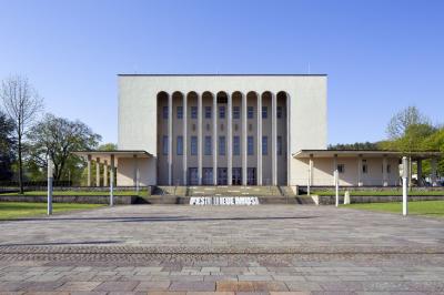 Frontfassade Rudolf-Oetker-Halle