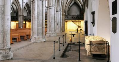 Innenansicht Seitenschiff der Kirche