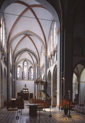 Blick in das Langhaus