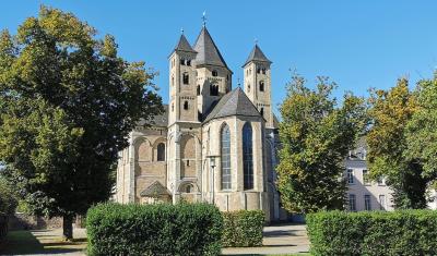Ostansicht Klosterkirche Knechtsteden 