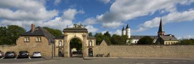 Panoramaansicht mit Klostermauer von Süden