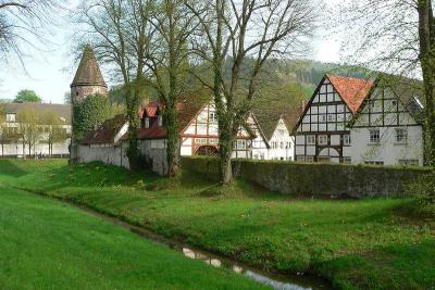 Blick auf die Stadtmauer