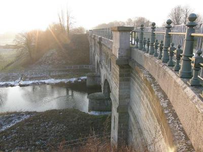 Blick von der Kanalbrücke